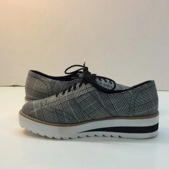 Madden Girl Black & White Plaid Platforms Size 11 - Picture 4 of 10